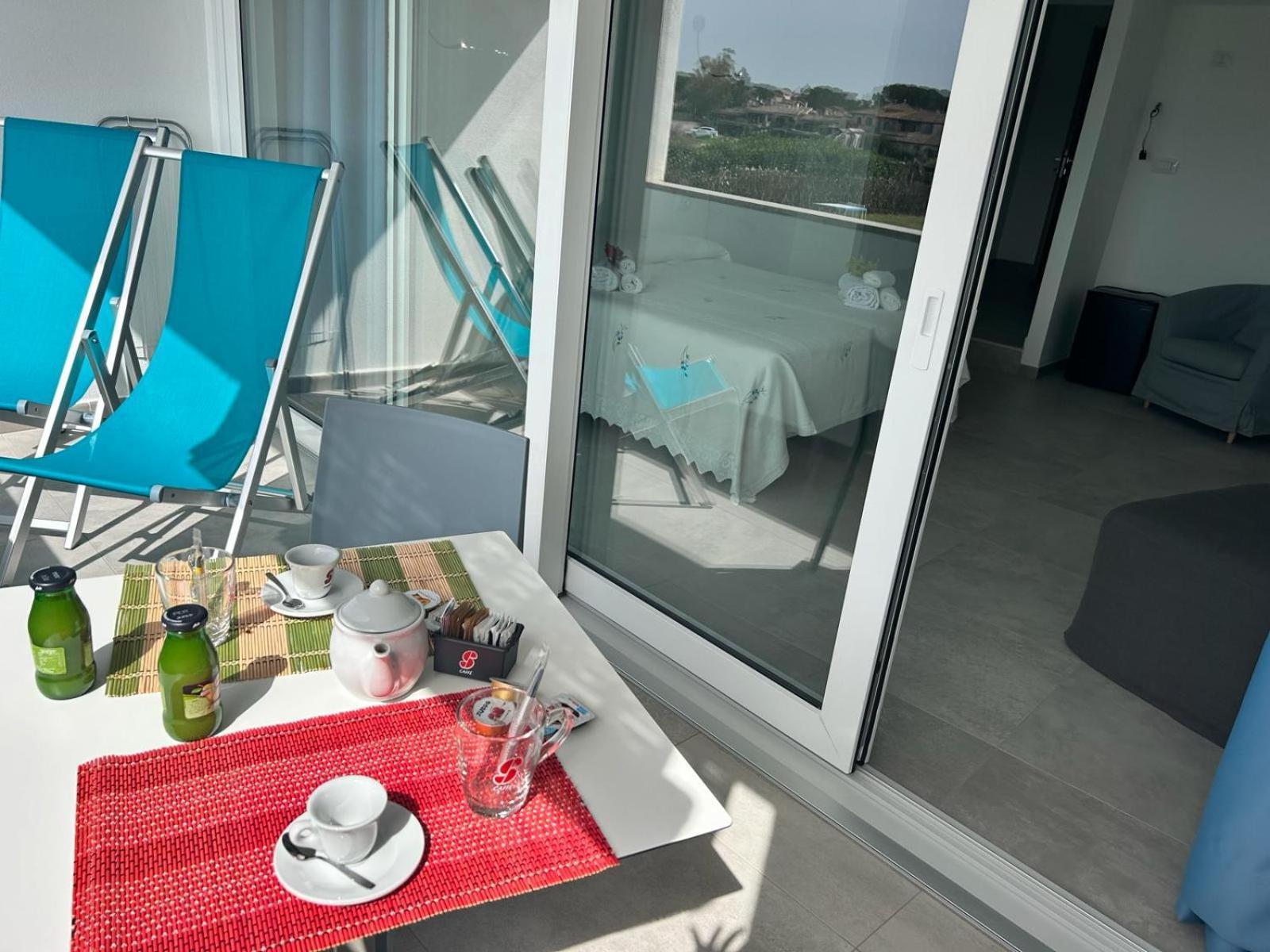 Maksim Food Drink Rooms Golfo Aranci Bagian luar foto