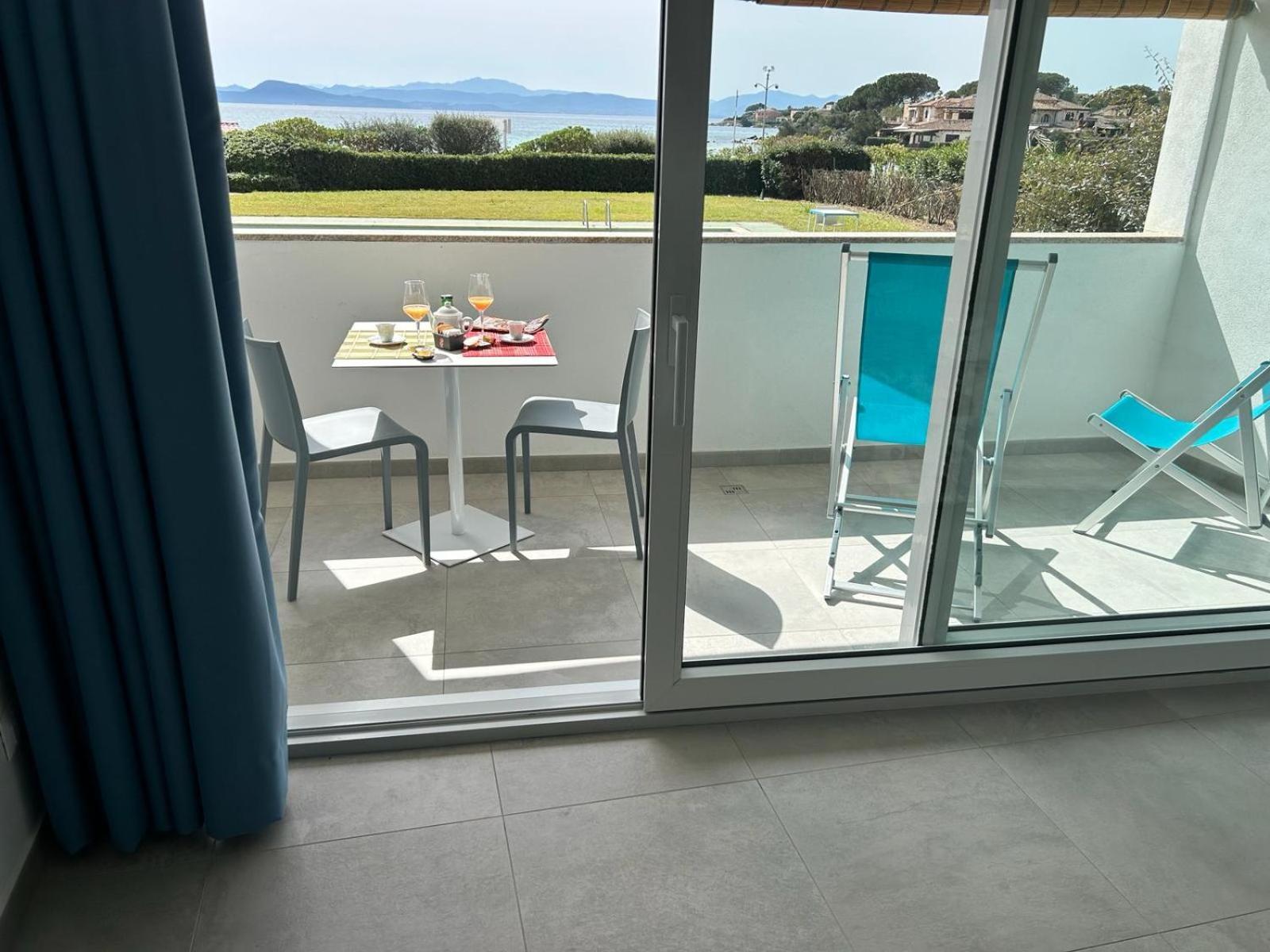 Maksim Food Drink Rooms Golfo Aranci Bagian luar foto