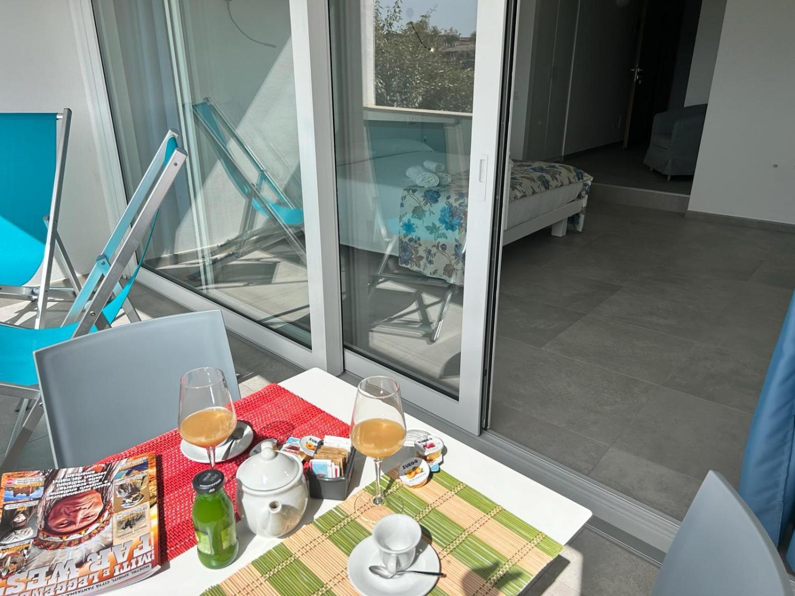 Maksim Food Drink Rooms Golfo Aranci Bagian luar foto