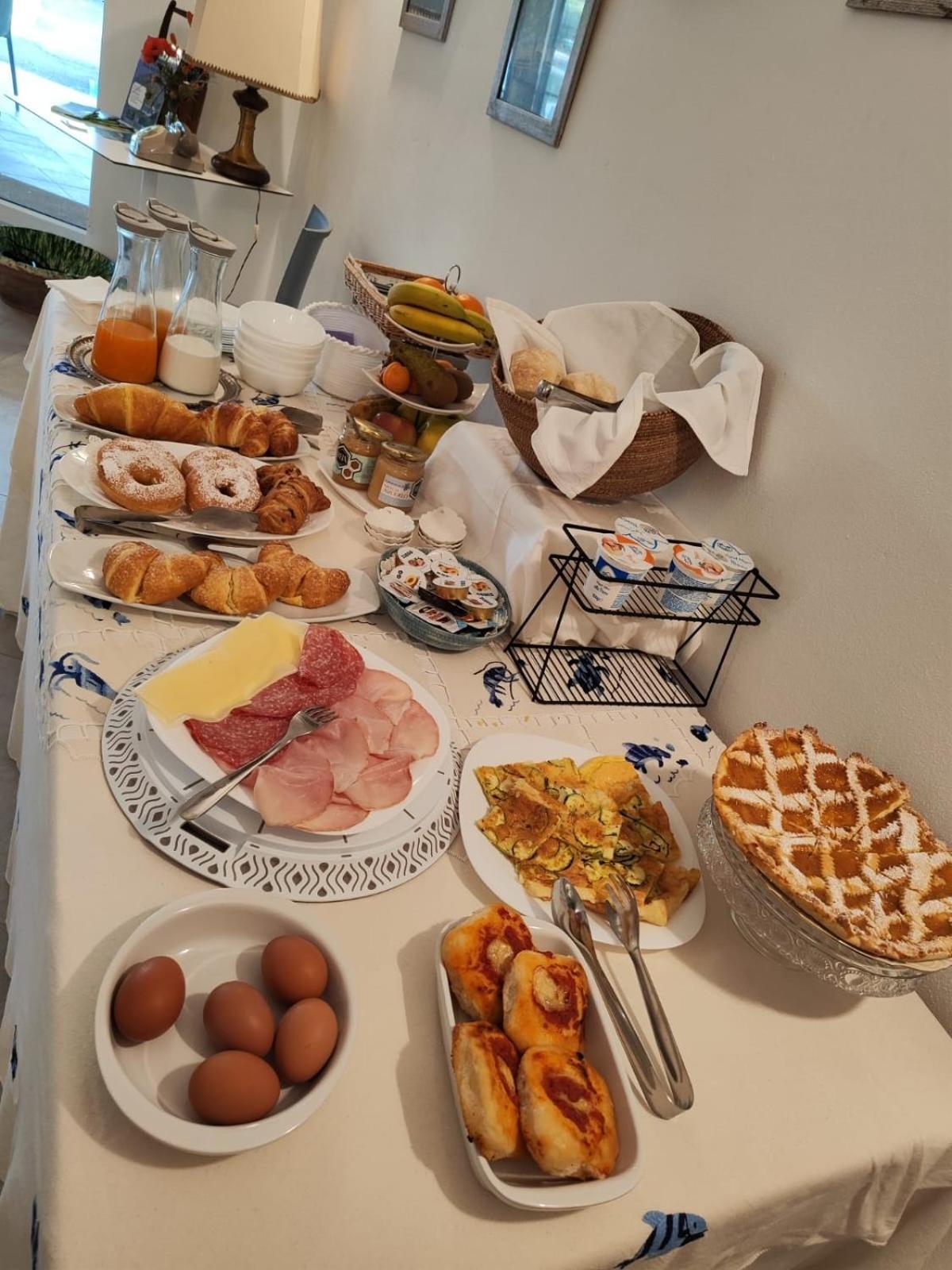 Maksim Food Drink Rooms Golfo Aranci Bagian luar foto