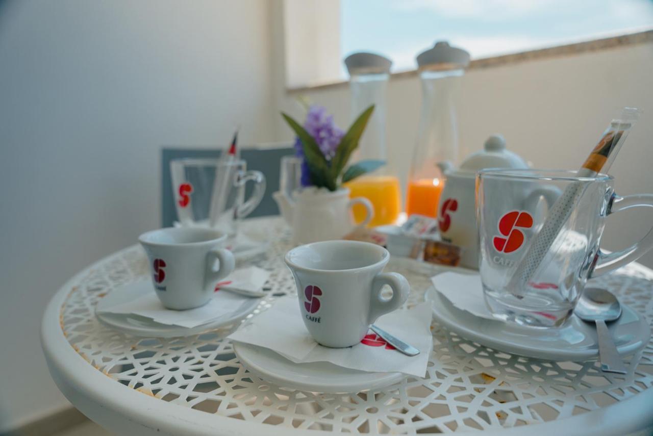 Maksim Food Drink Rooms Golfo Aranci Bagian luar foto