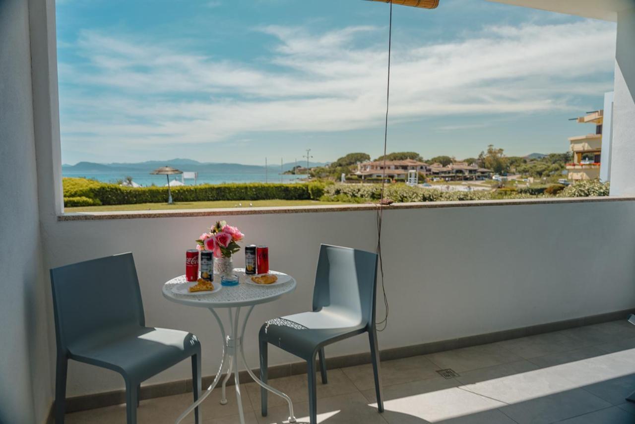 Maksim Food Drink Rooms Golfo Aranci Bagian luar foto