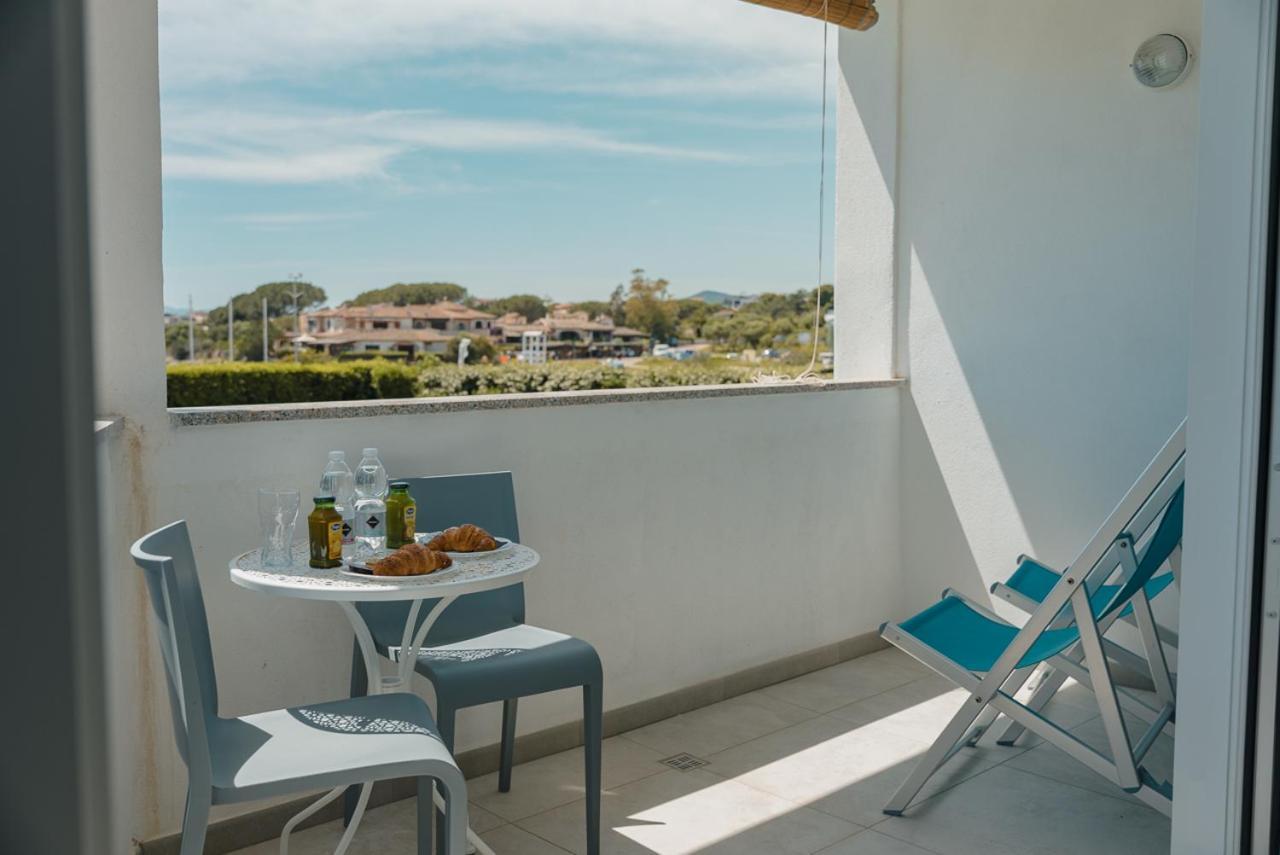 Maksim Food Drink Rooms Golfo Aranci Bagian luar foto