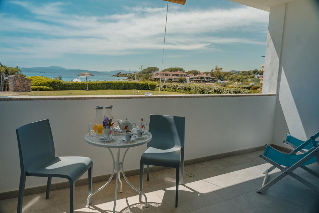 Maksim Food Drink Rooms Golfo Aranci Bagian luar foto