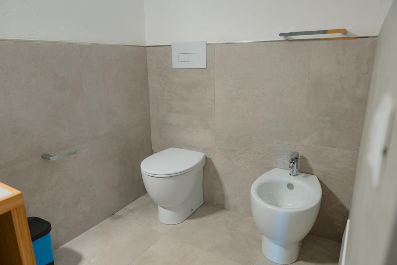 Maksim Food Drink Rooms Golfo Aranci Bagian luar foto